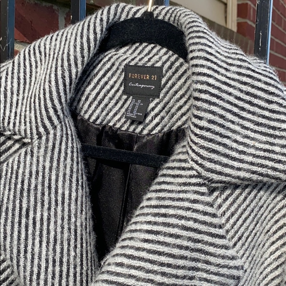 Gray Jacket - Picture 4 of 13